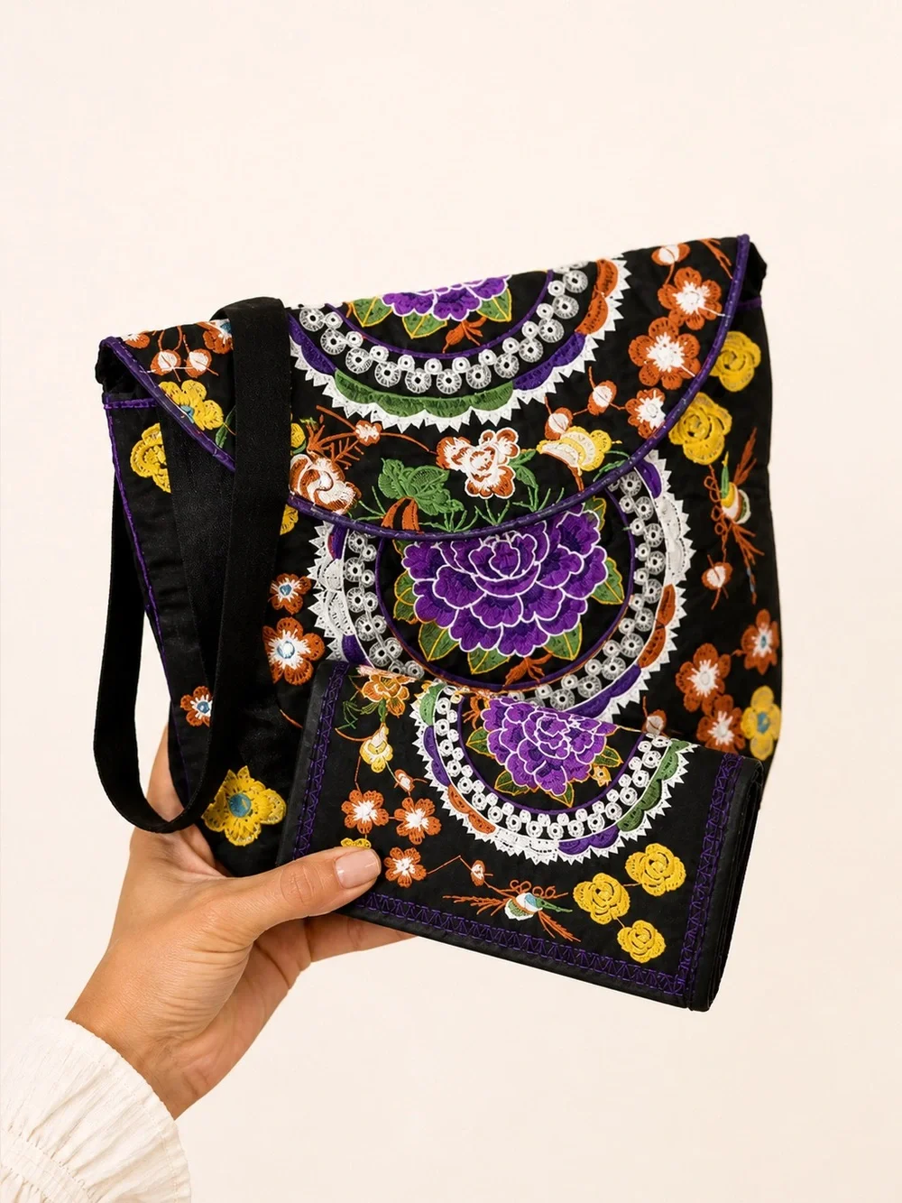 N/A floral embroidery